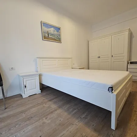 Apartament Goldring *